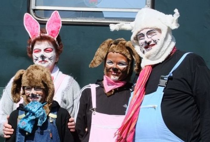 Osterhasenzüge in Heidenreichstein