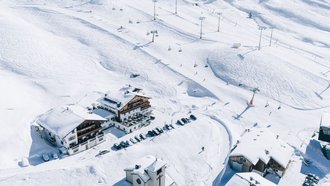 Das Hotel Enzian ist ein familiengeführtes 4-Sterne-Hotel mit über 95...