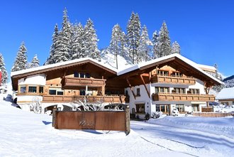 In unseren mit 4 Edelweiß Superior ausgezeichneten Zirben-Apartments...