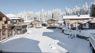 Das INNs HOLZ Wellnessresort &amp; Chaletdorf begrüßt Sie auf der...