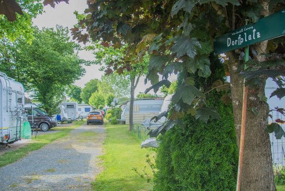 Weinland Camping Naturbadesee Gleinstätten
