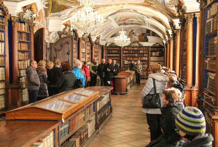 Kunsthandwerksmarkt im Stift Reichersberg