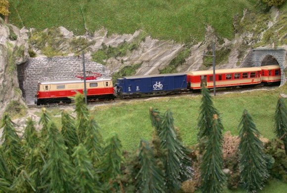 Erlebnisfreibad & Modellbahnmuseum Mariazellerbahn