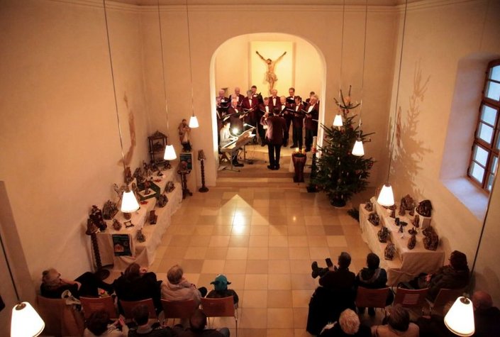 Weihnachtsmarkt im Schloss Traun