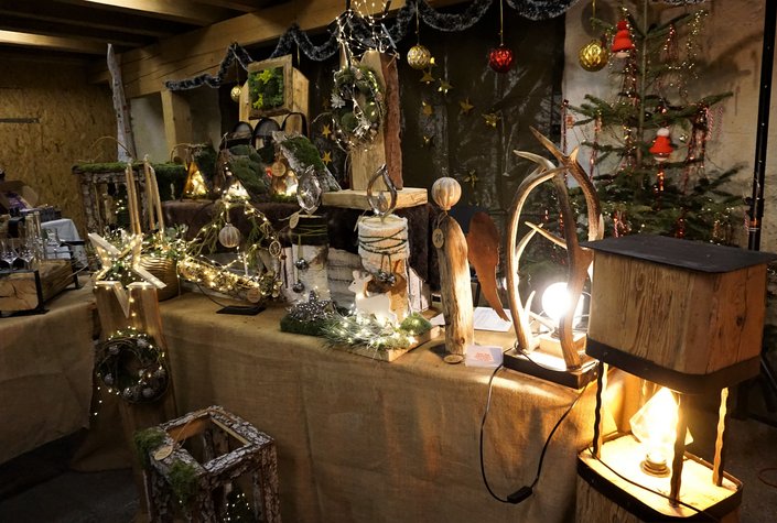 Adventmarkt im Schloss Stauff