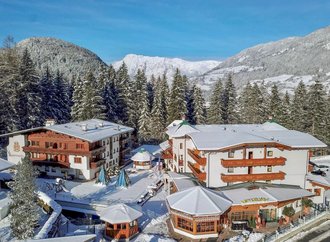 Willkommen im 4-Sterne-Hotel Waldhof, wo Sie unvergessliche Tage in...