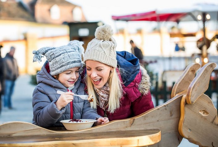 Weihnachtsmarkt auf Schloss Hof