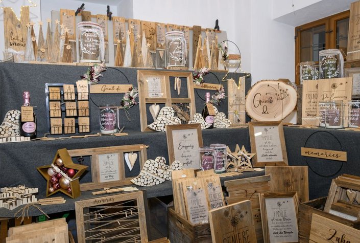 Adventmarkt im Schloss Stauff