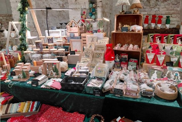 Kreativer Weihnachtsmarkt Stillfried