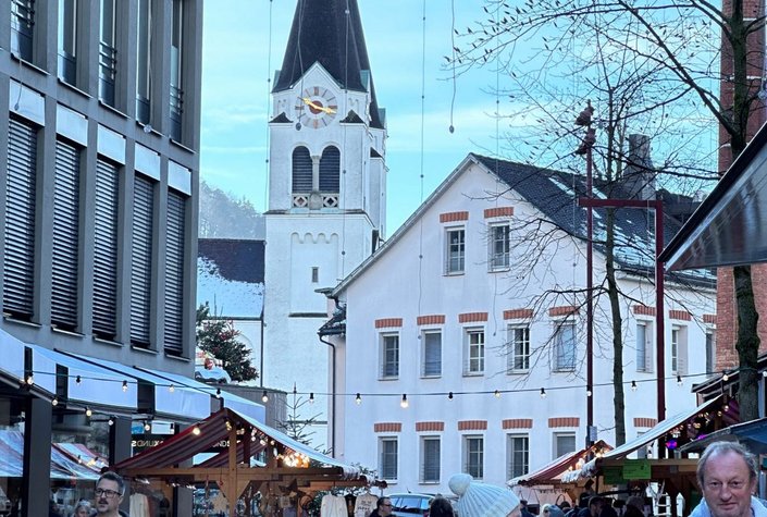 Adventmarkt Am Garnmarkt
