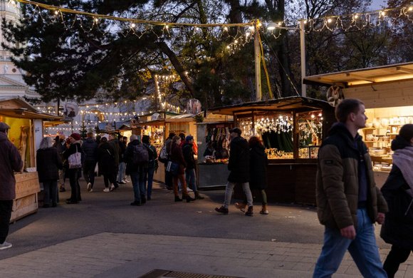 ART ADVENT am Karlsplatz